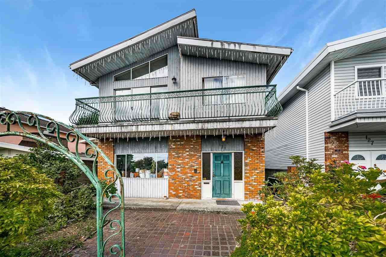 131 Warwick Ave