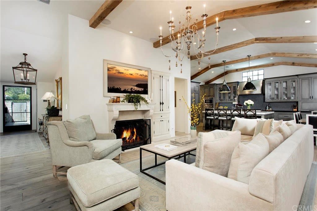 915 Emerald Bay