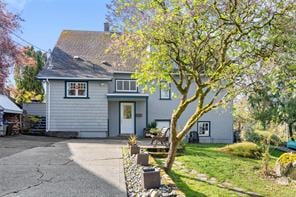 1051 Leslie Dr