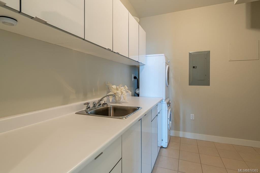 709-9809 Seaport Pl