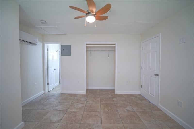 1009 NE 17TH CT