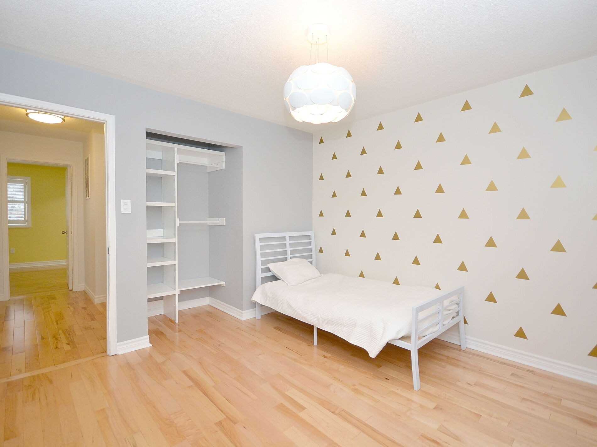 2772 Galleon Cres 