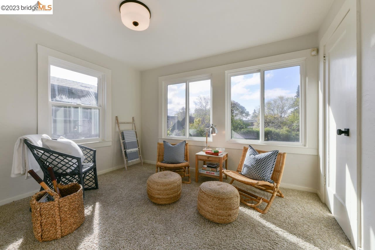 361 Alcatraz Ave