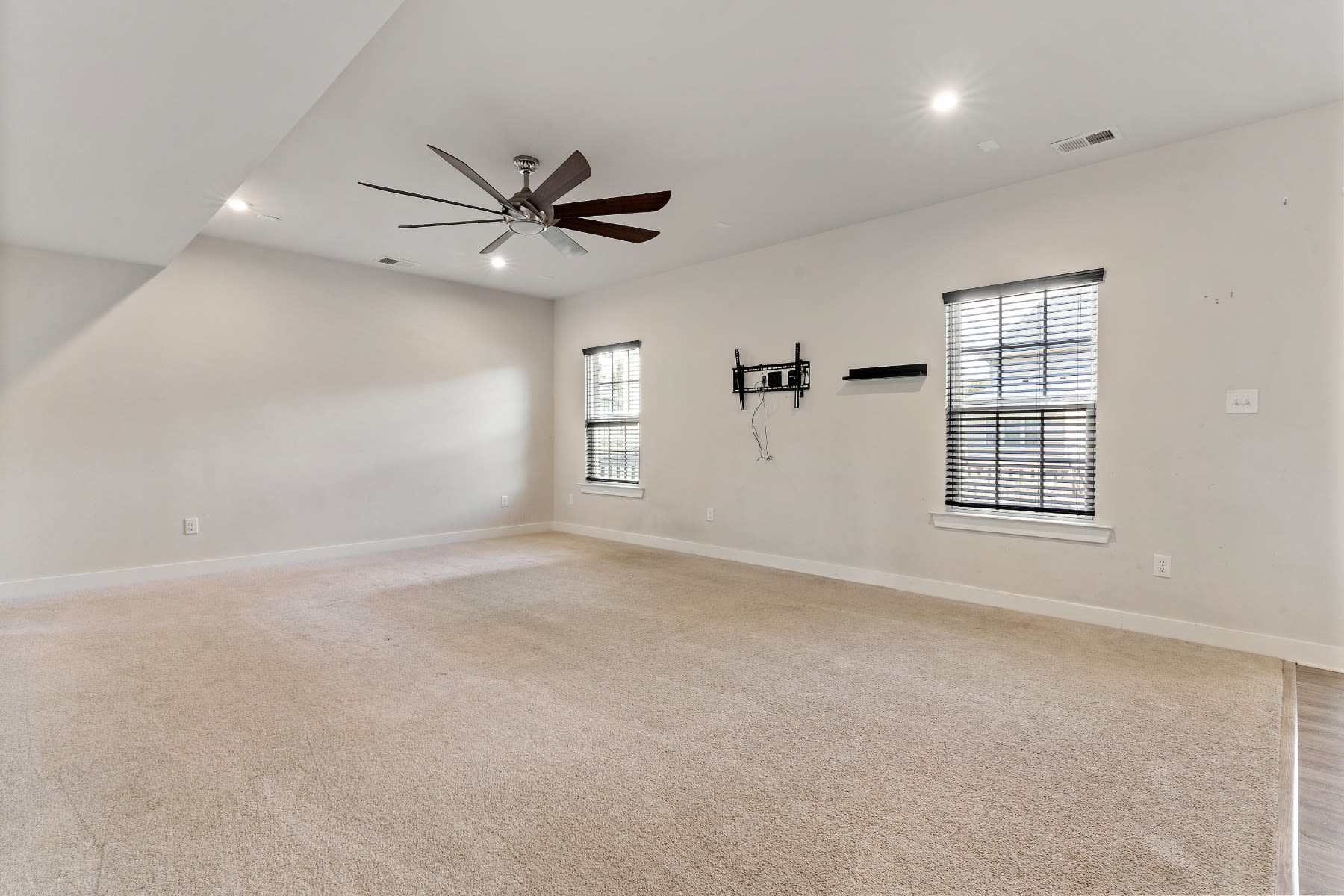 9807 Ashmill Court