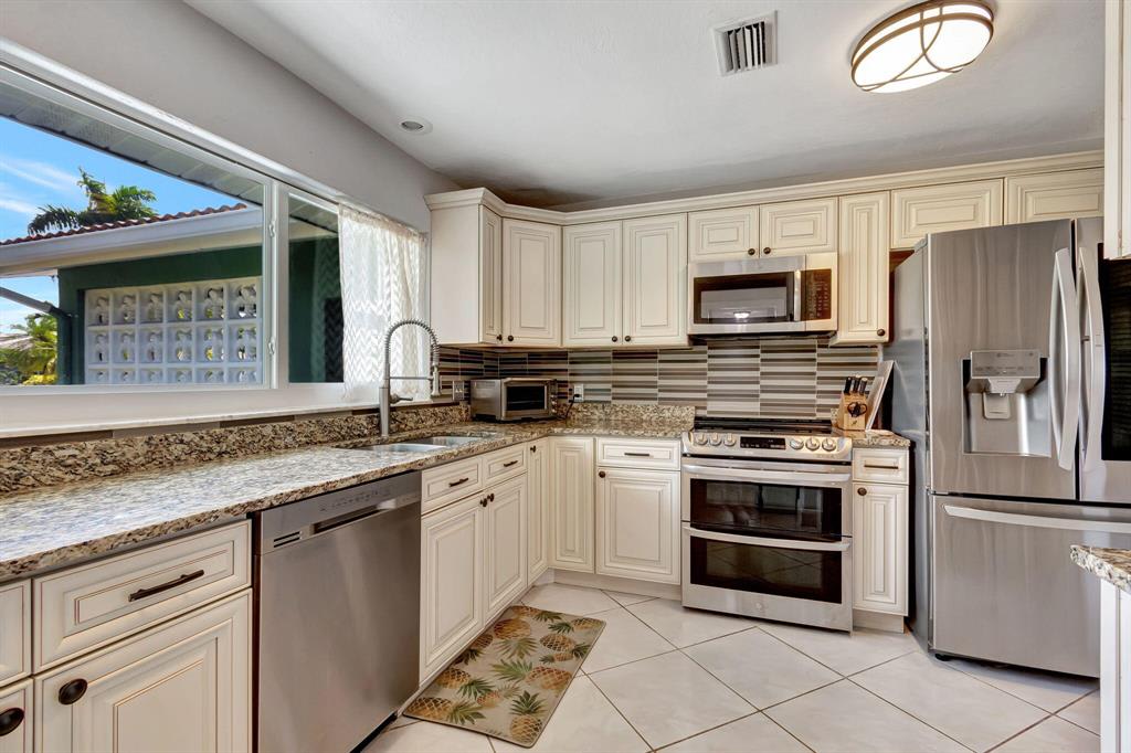 1289 SW 7th Street Boca Raton, FL 33486