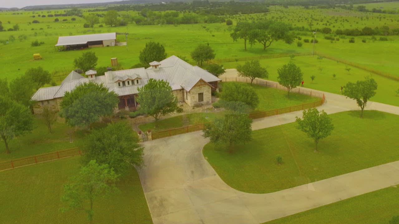 COBB PROPERTIES - Double J Ranch