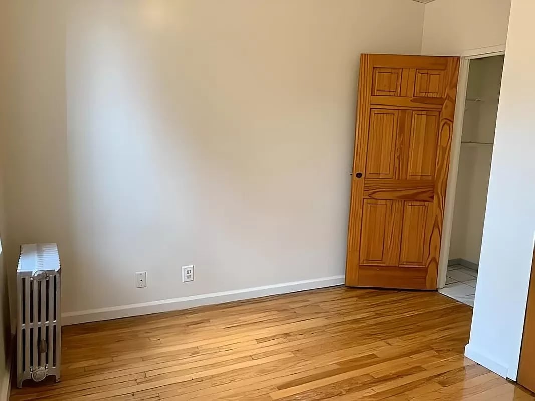 462 East 115th Street Unit: 2D