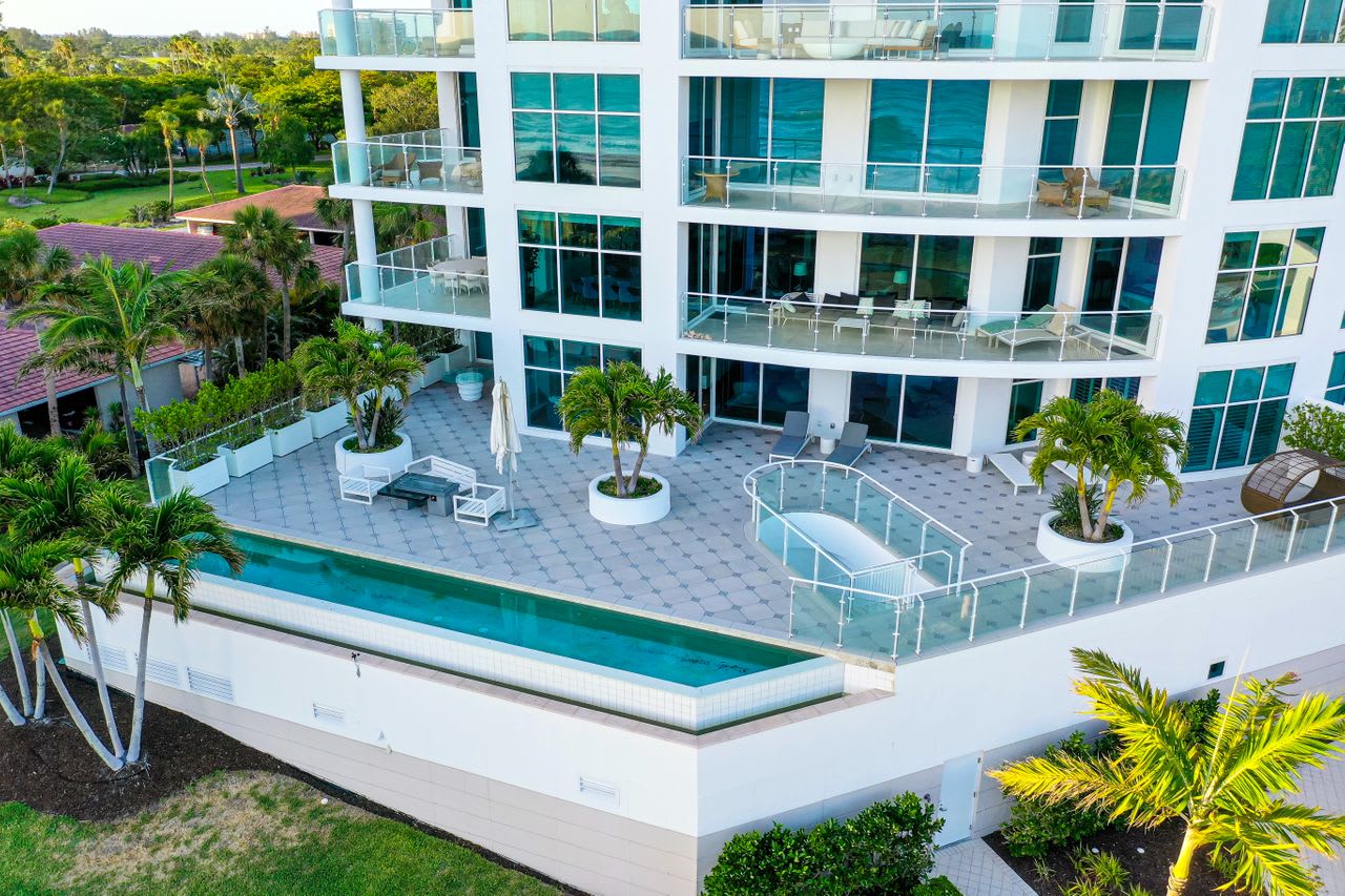 ARIA - Luxury Living on Longboat Key, Florida