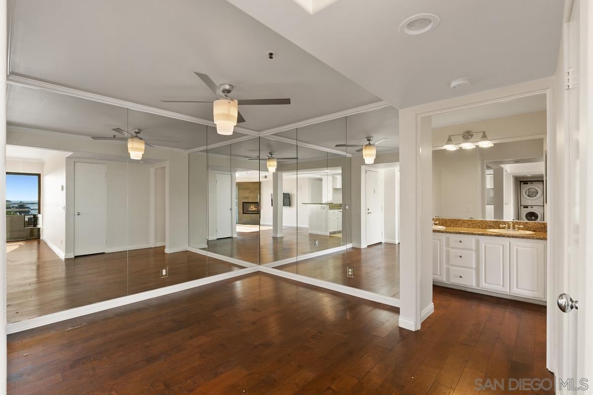 5726 La Jolla Blvd #206