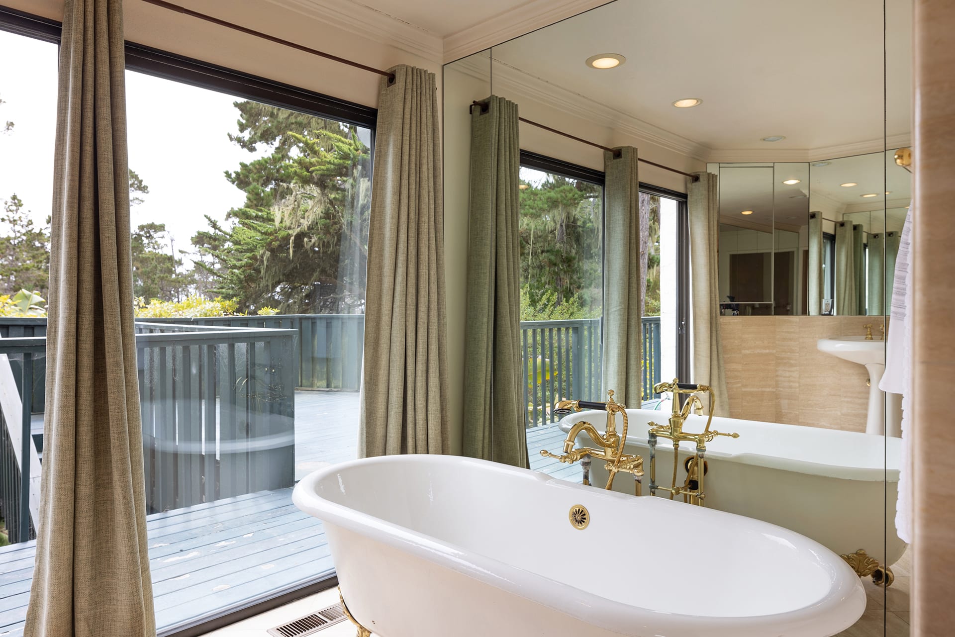 Pebble Beach Gem - 1218 Bristol Lane