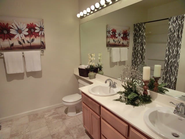 250 Santa Fe Terrace #319