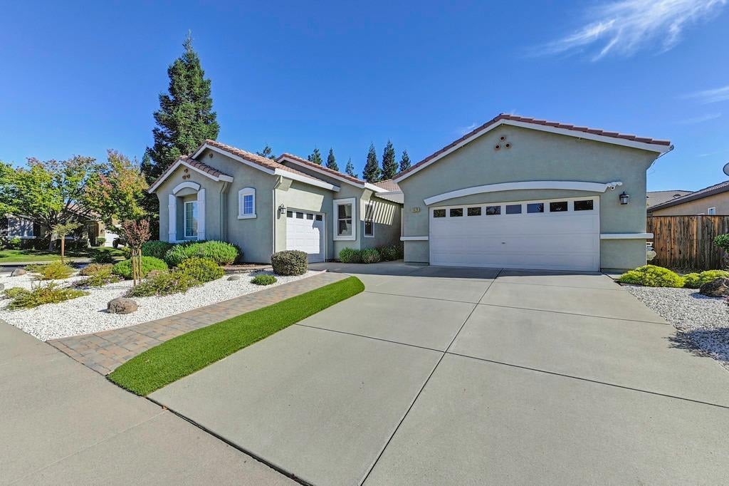 7425 Greenburn Drive • Roseville • 95678	