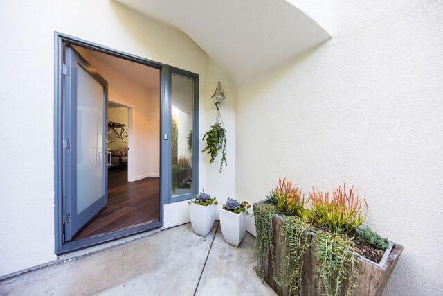 646 Flower Avenue #3