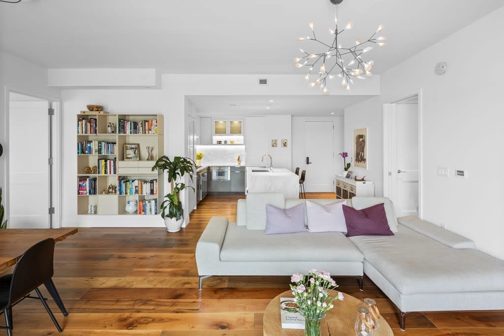 300 Pier 4 Blvd., Unit 5R