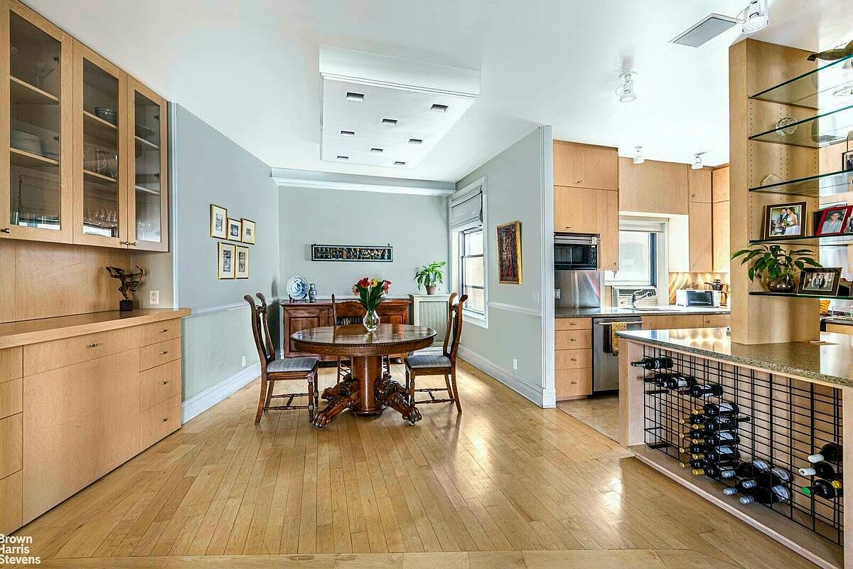 70 Claremont Ave #15/16