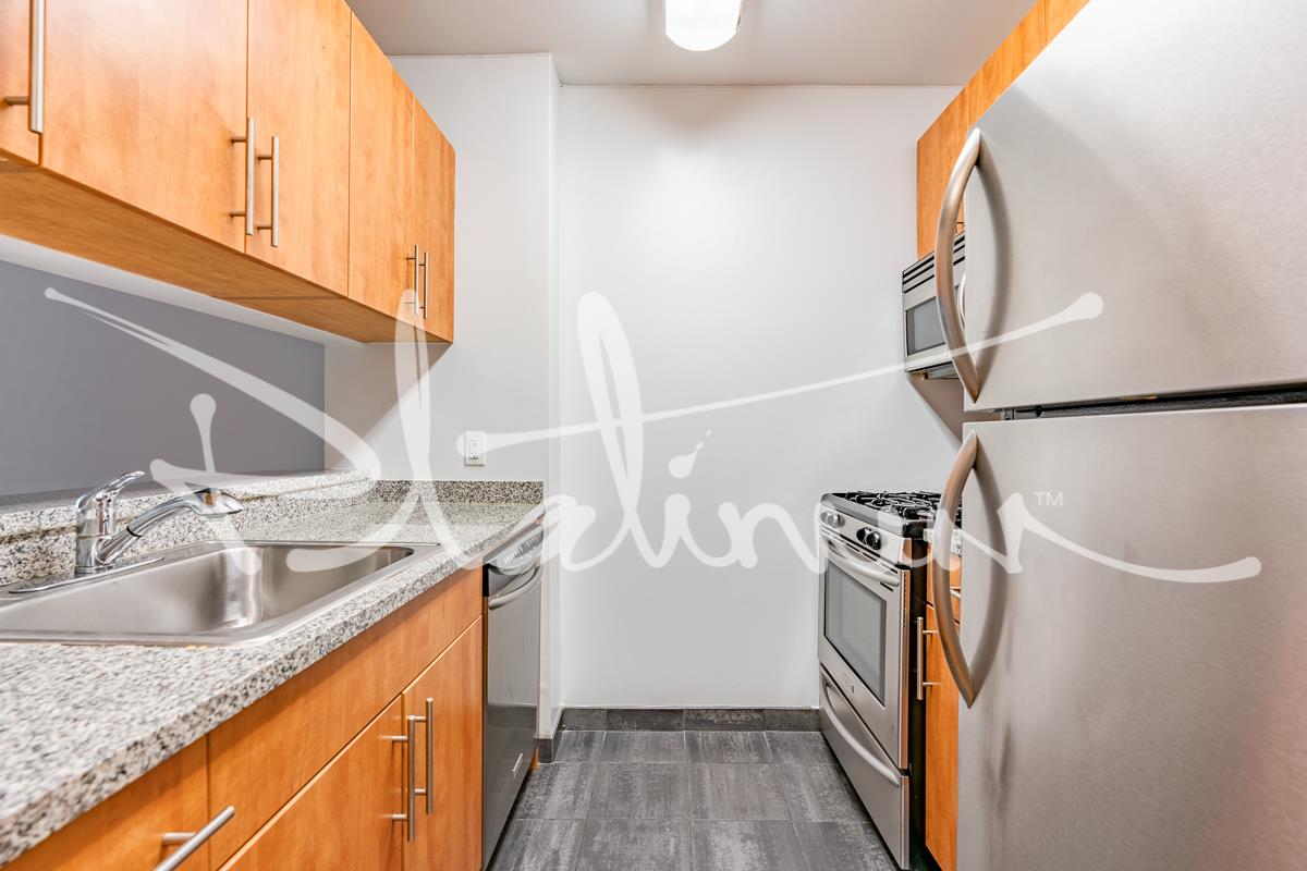 2 Gold Street, Apt 1810