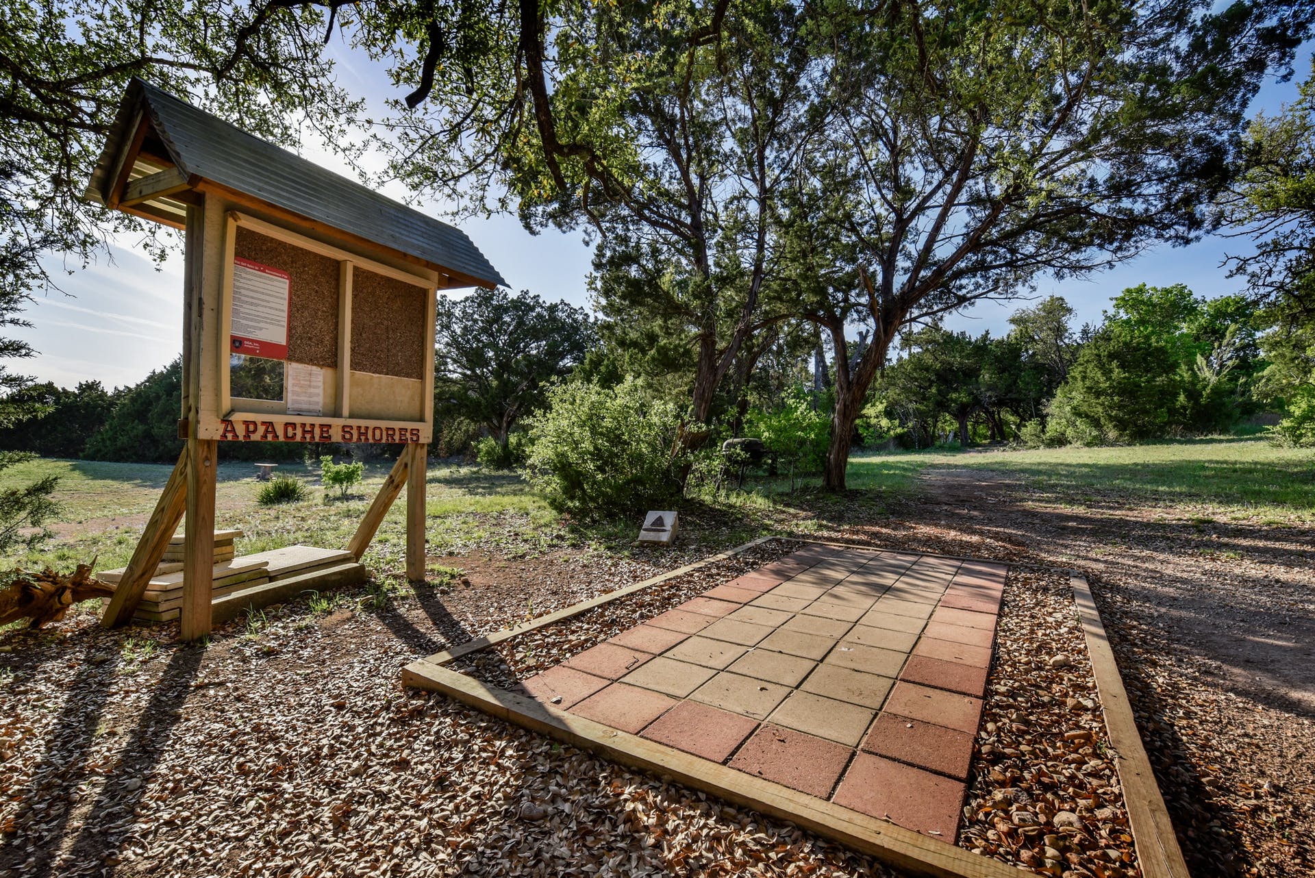 14421 Hunters Pass