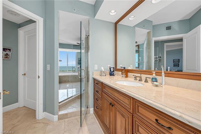 6597 Nicholas Blvd., #1704