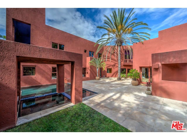153 S Burlingame Ave