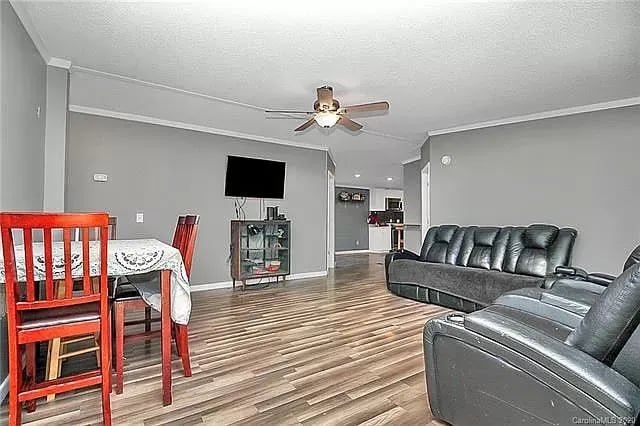 39 Sumner Ave NW #12