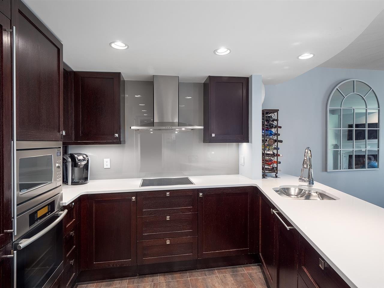 307-789 W 16th Ave