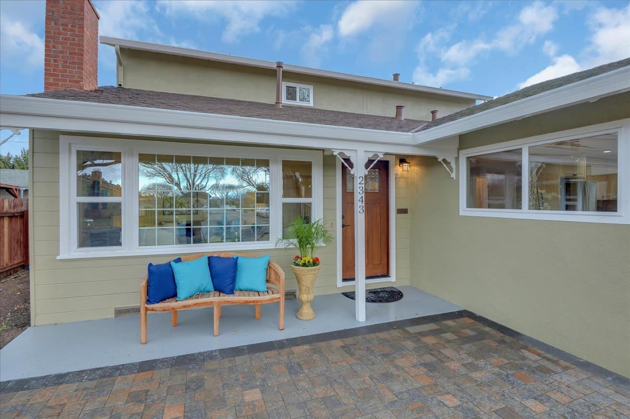 2343 Arlene Dr