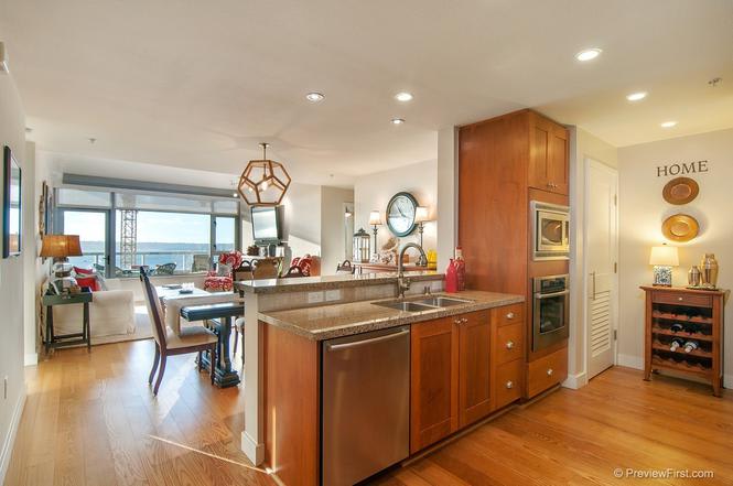 700 W E Street 1802