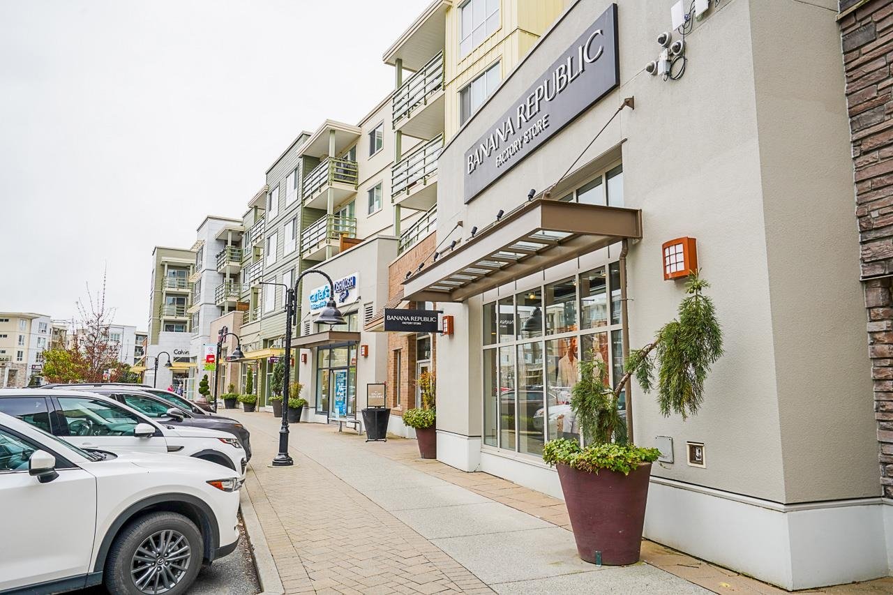 308-15735 Croydon Dr