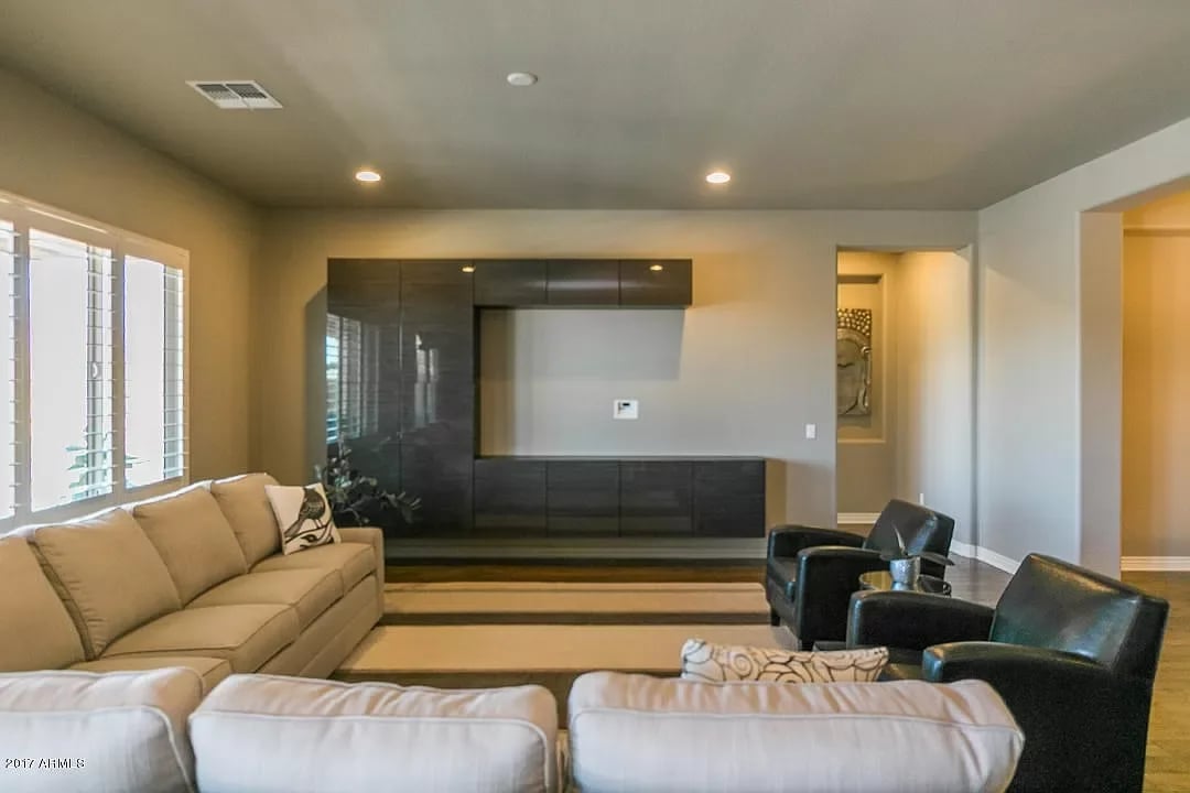 5810 E Calle Marita