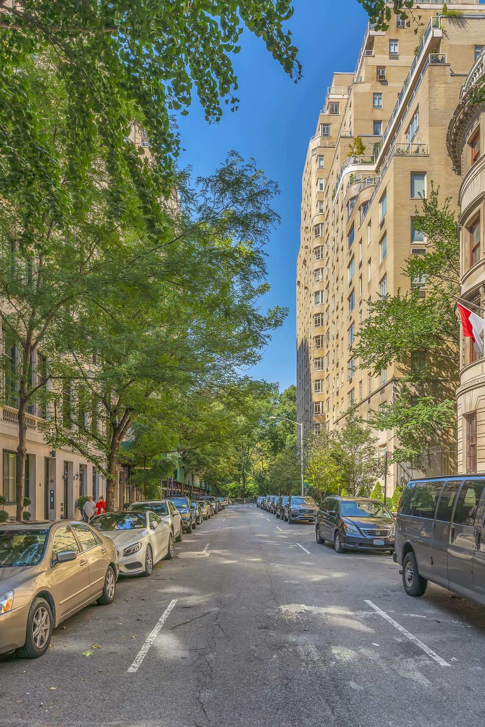 20 East 68th Street, Apt 4-B