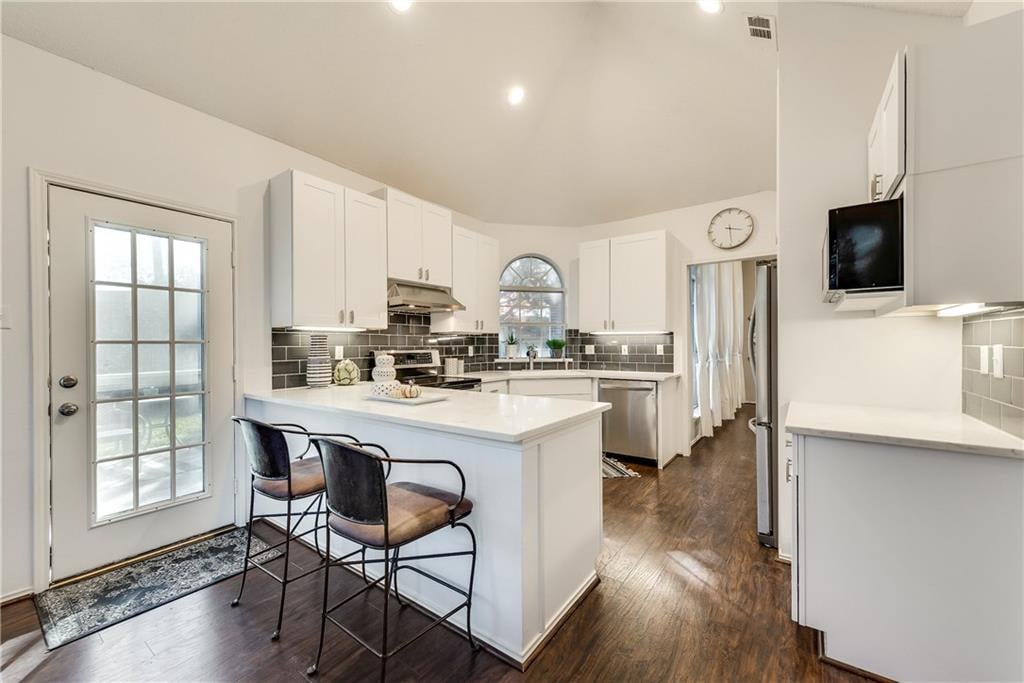 17 Shasta Dr