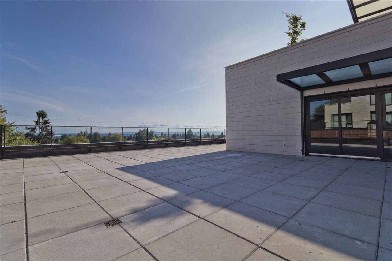 706-1571 W 57th Ave