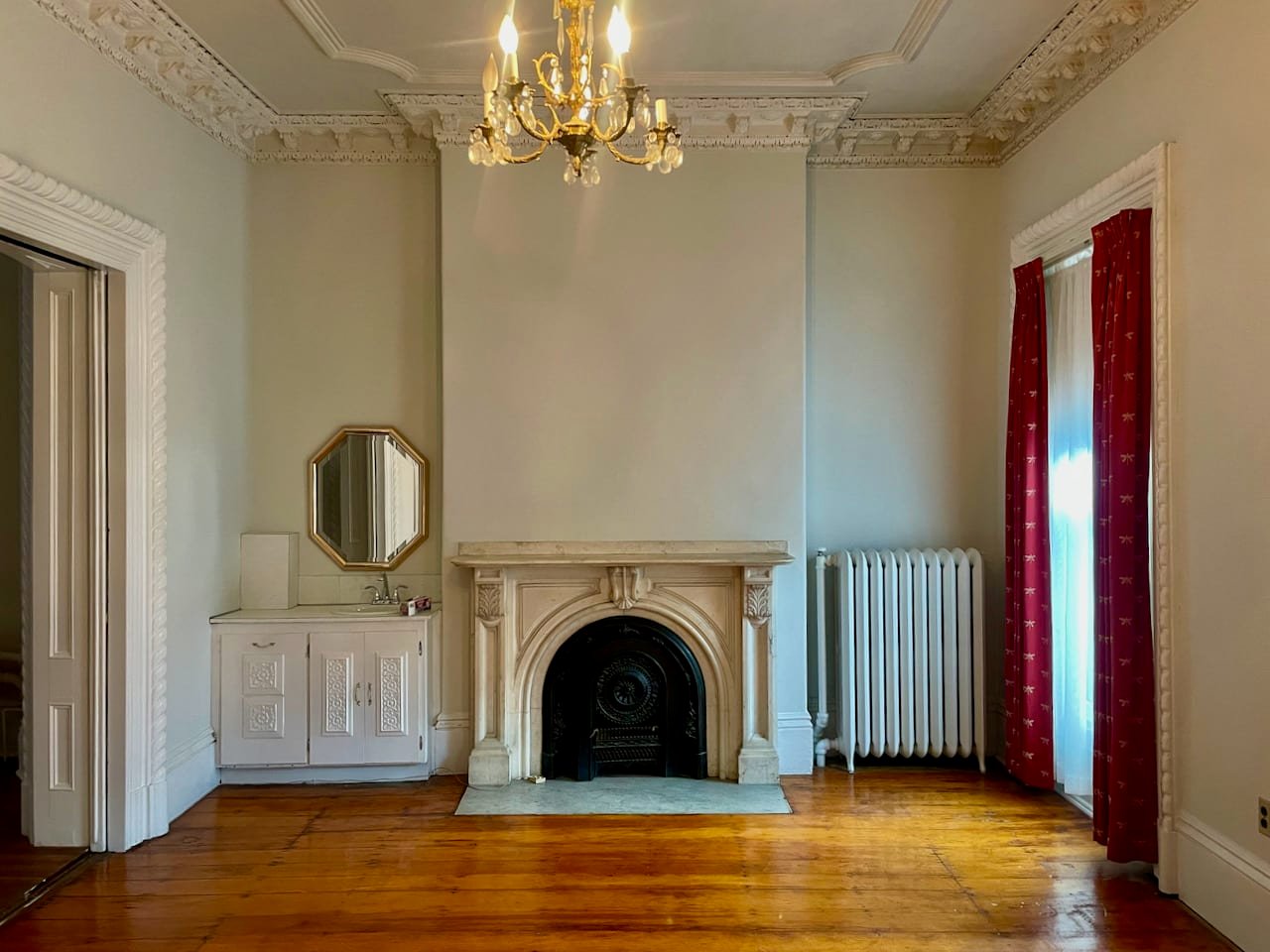 Unique Upton Street 2 bed w/ Deck, Laundry & Parking ! Available October! Utils Included! 