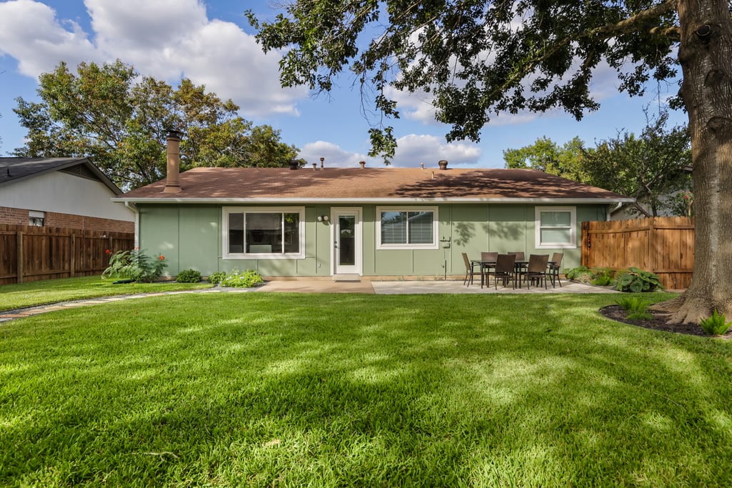 2505 Broken Oak Dr