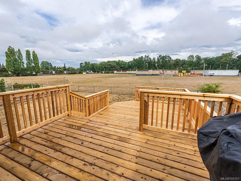 3913 Ansell Rd, Saanich