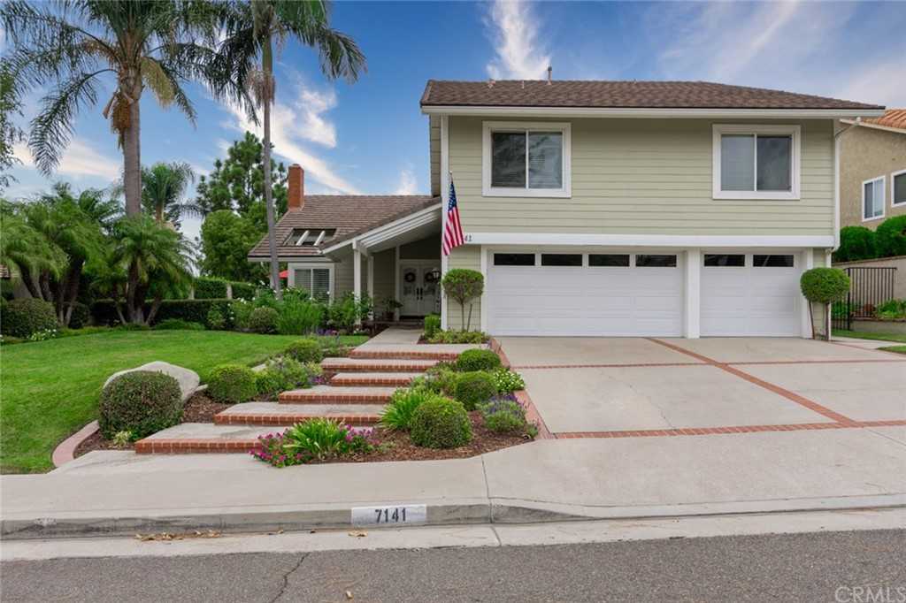 7141 E Mockingbird Way