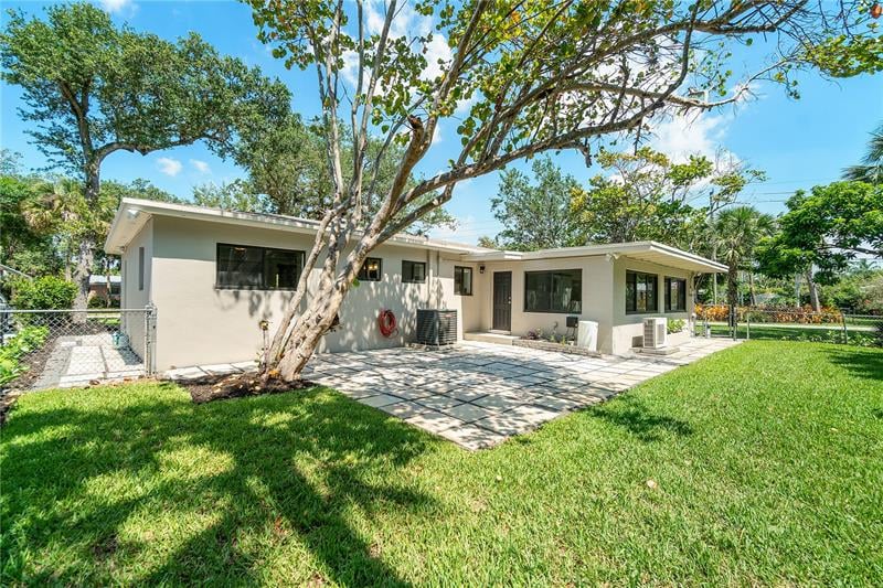 1426 SW 16th Ter