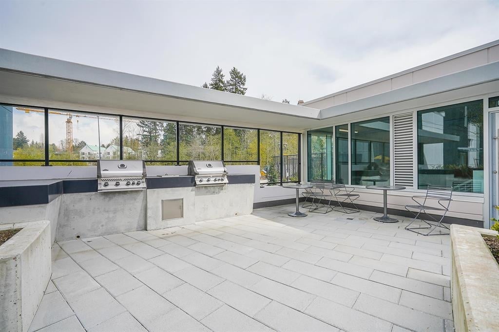 1206-9887 Whalley Blvd