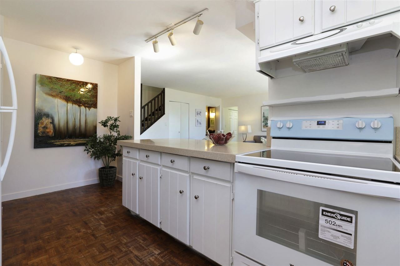230 Mountain Dr