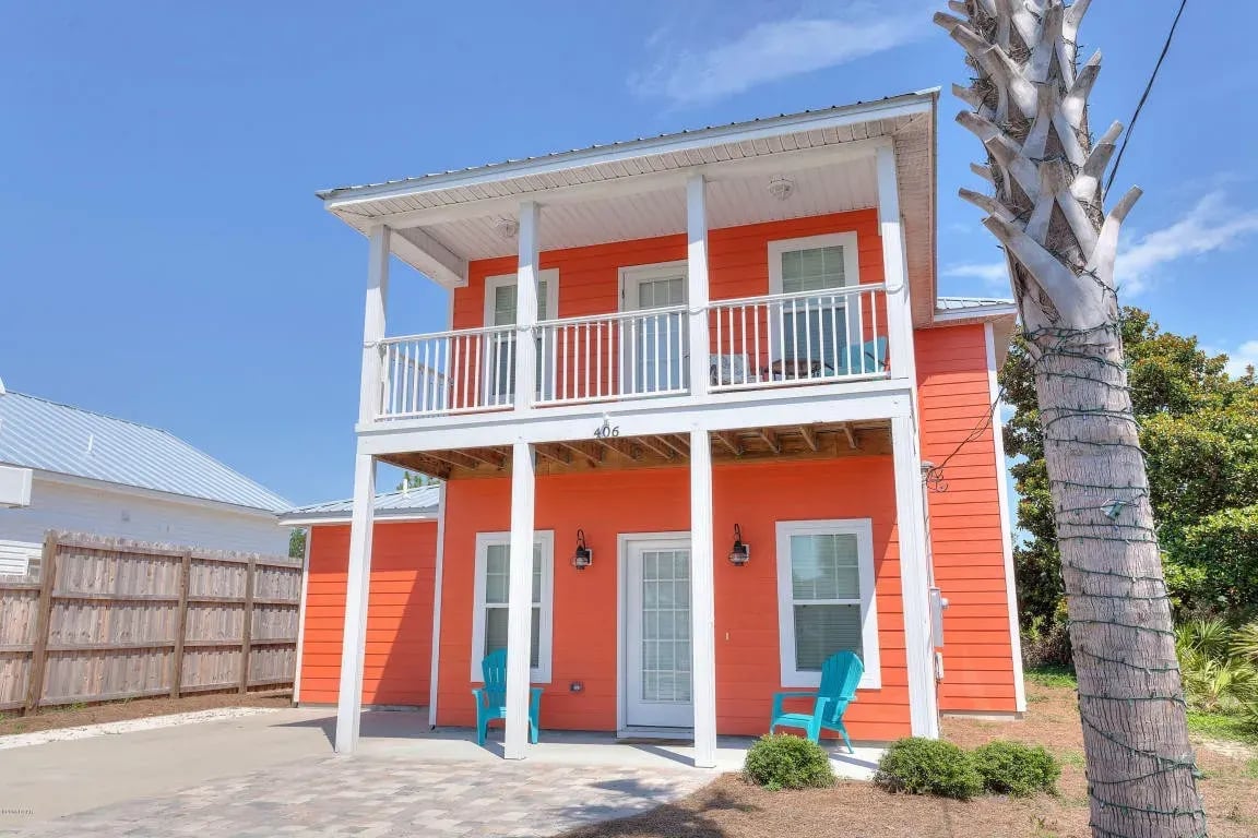406 ALBATROSS Street