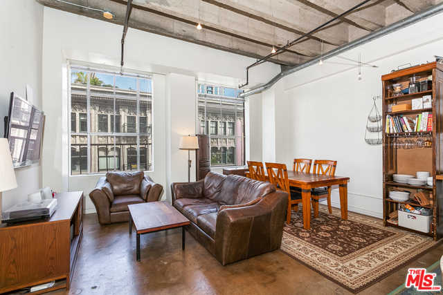 312 W 5TH ST Apt 819