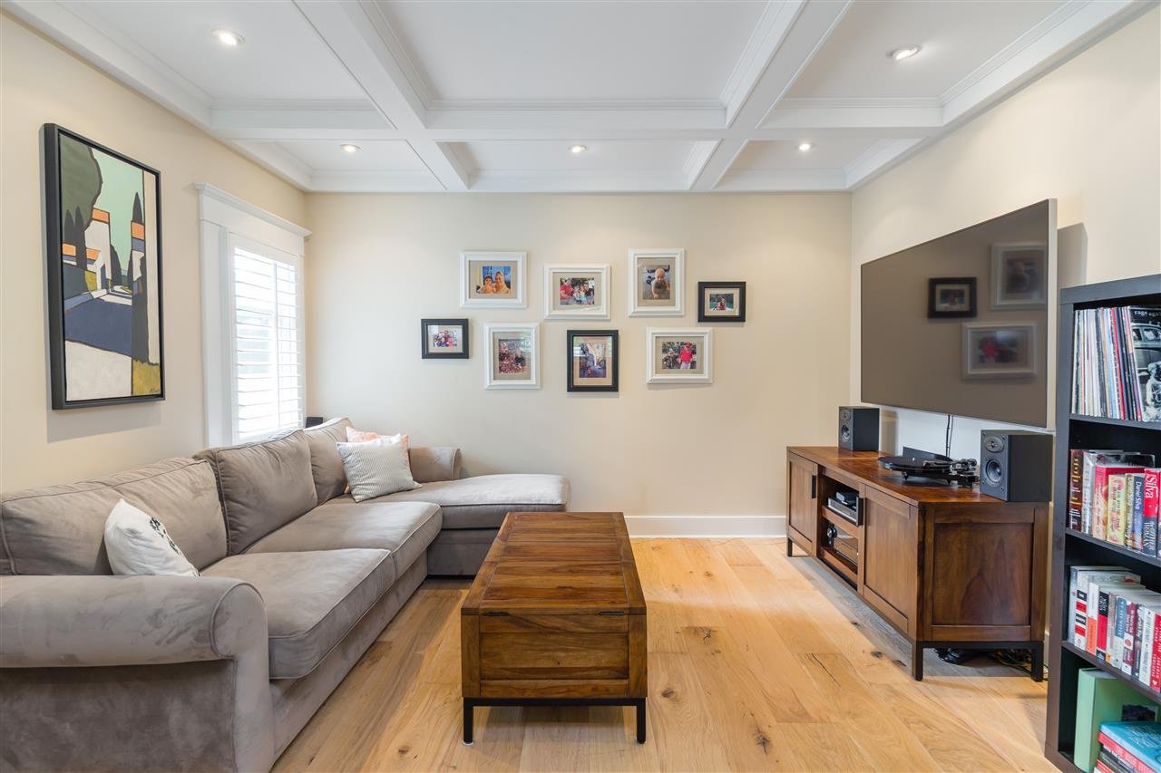 165 W Osborne Rd
