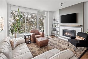 503-4009 Rainbow Hill Lane