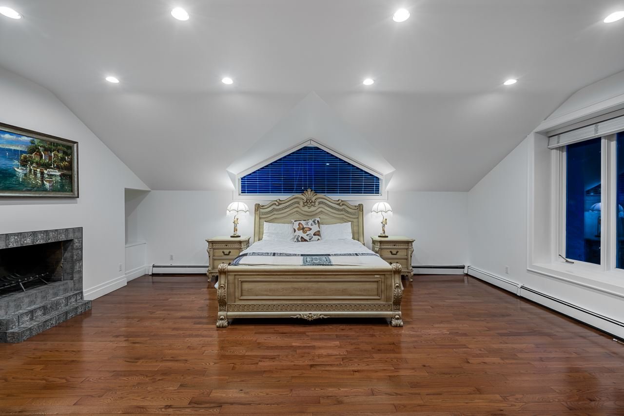 305 Stevens Dr