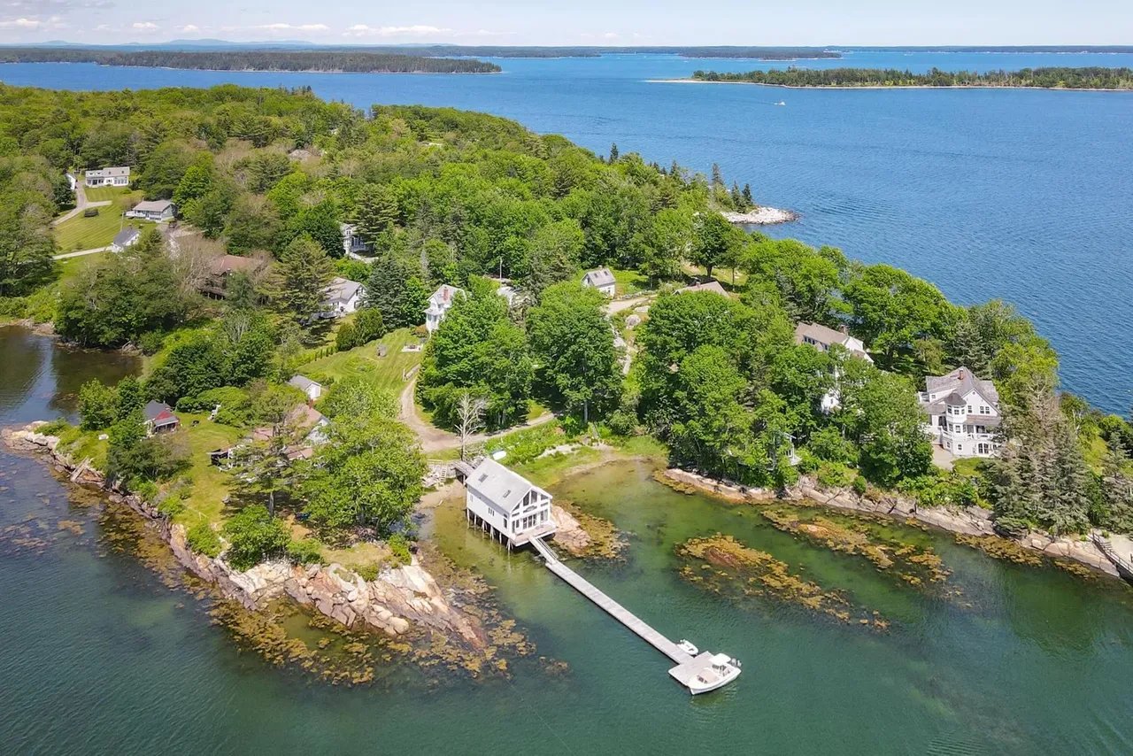 New Listing!77 Northern Point Road, Bristol, ME 04539 – $1,795,000