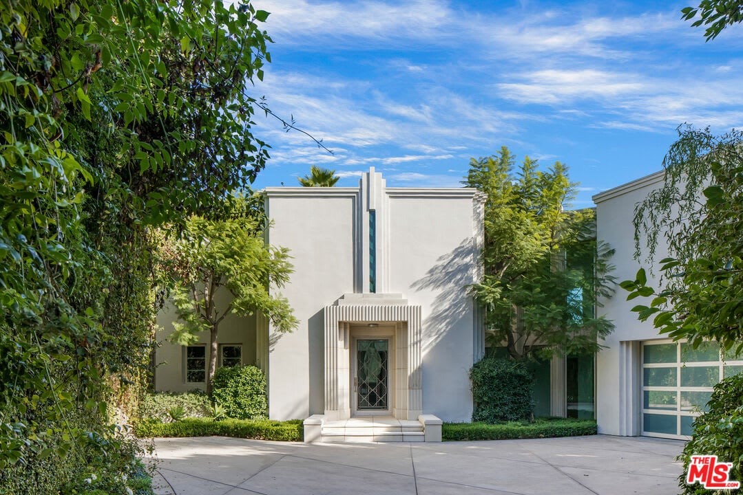 House Majestic
