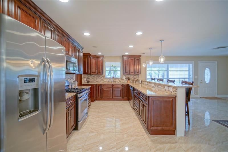 5171 NE 18th Ter
