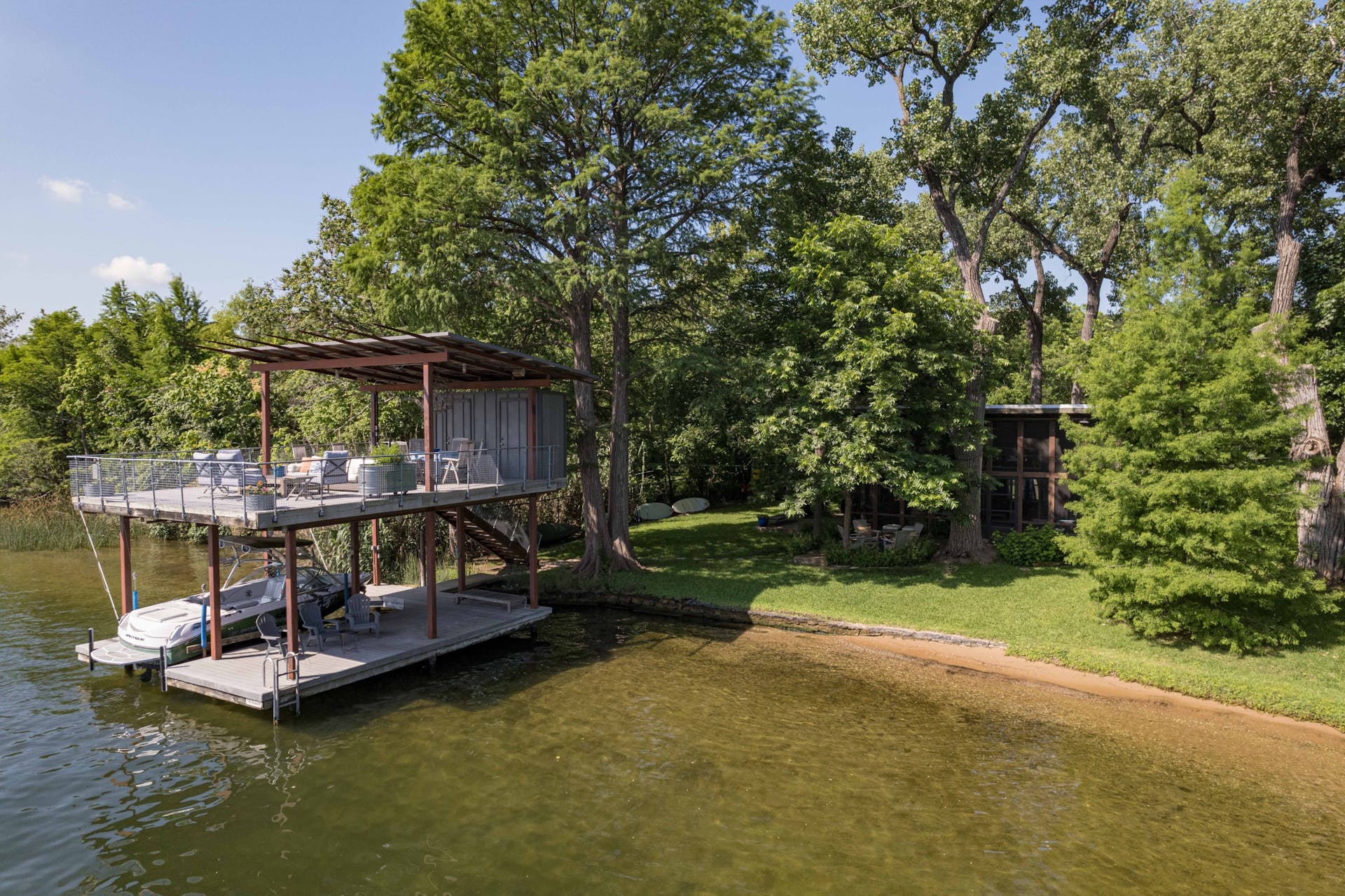 1500 Rockcliff Road