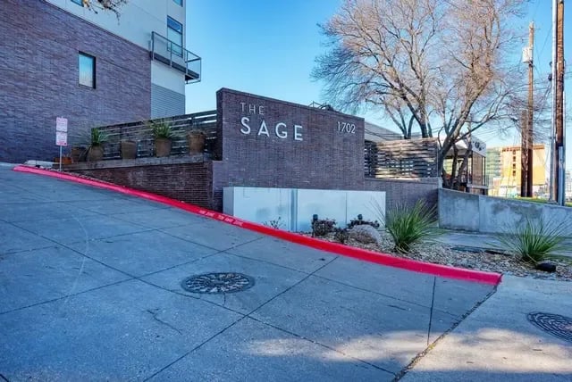 1702 SOUTH LAMAR BLVD, UNIT 5