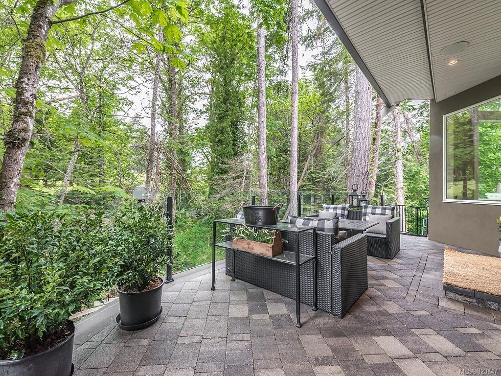 6238 Elizabeth Garden Ct
